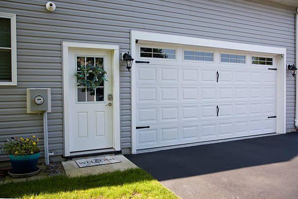 24/7 Emergency Garage Door Roller Replacement experts in Biltmore, TN